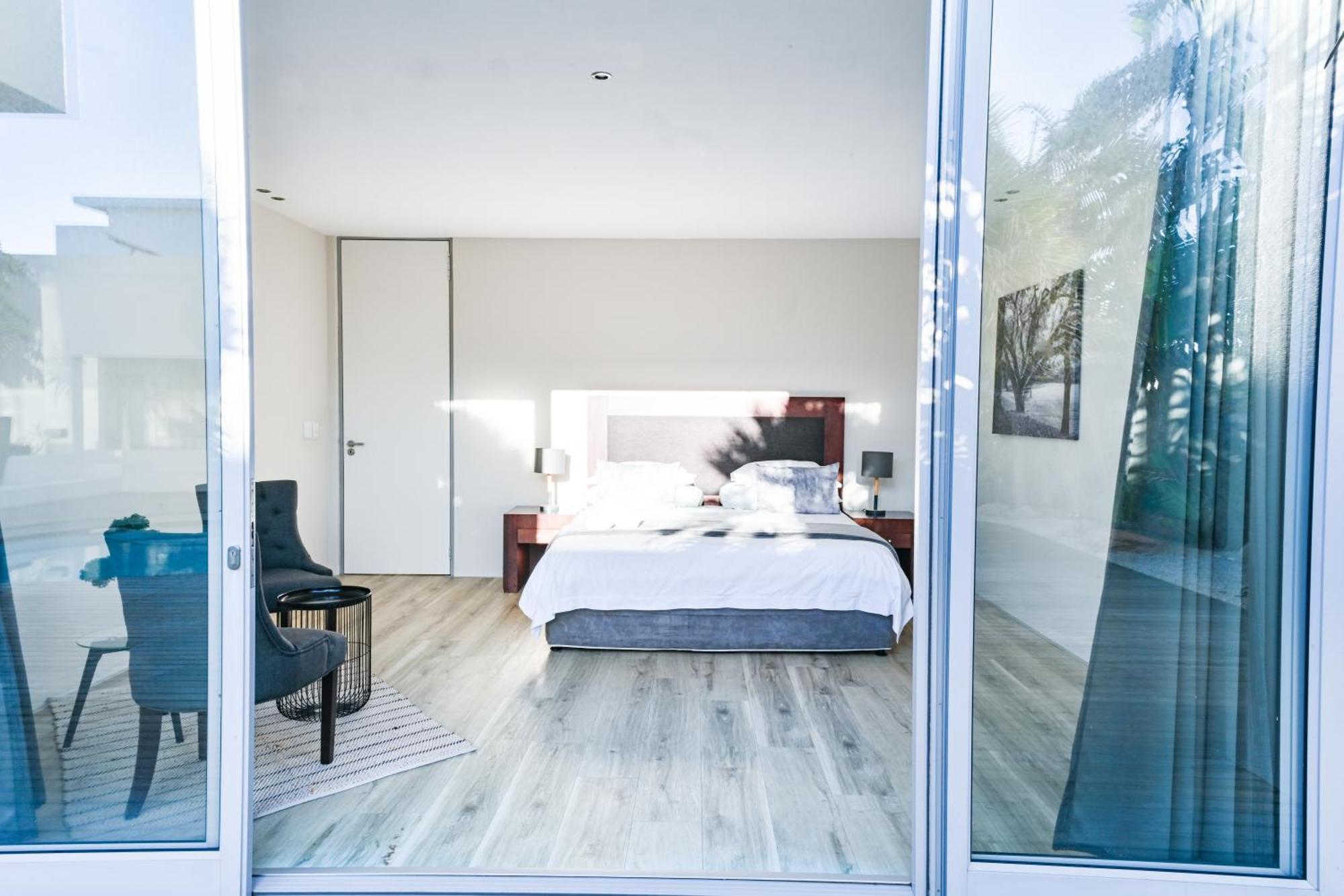 Gnd Properties Luxury Holiday Home Port Elizabeth Exteriör bild